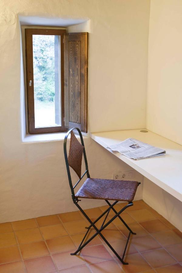 B&B La Rectoria De Sant Miquel De Pineda Sant Feliu De Pallerols Bagian luar foto